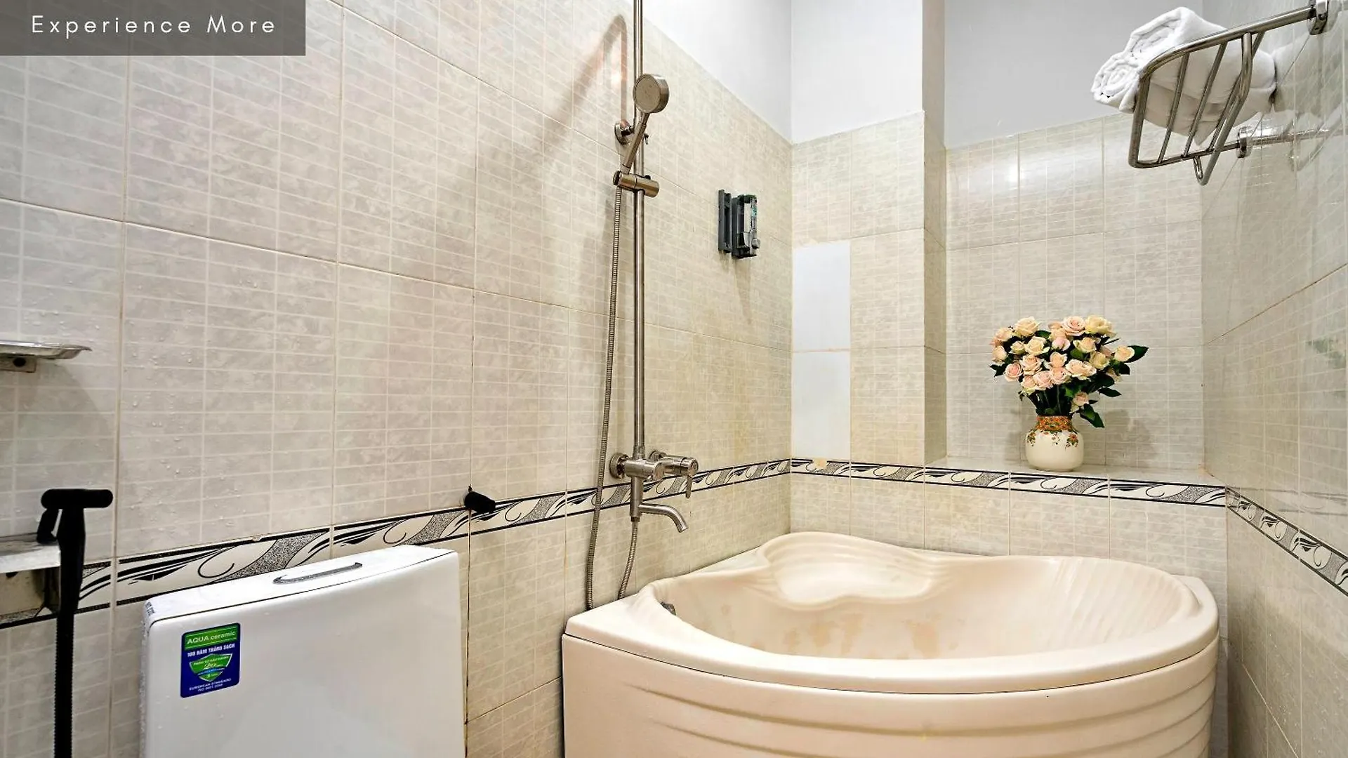 Hanz 137 Vivianne Hotel De Tham Ho Chi Minh City Vietnam